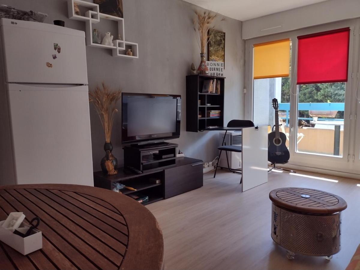 Studio Meuble Ensoleille Fibre Bouygues Nîmes Exterior foto